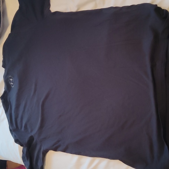 Medium Under Armour Heat Gear T-shirt - Picture 3 of 3